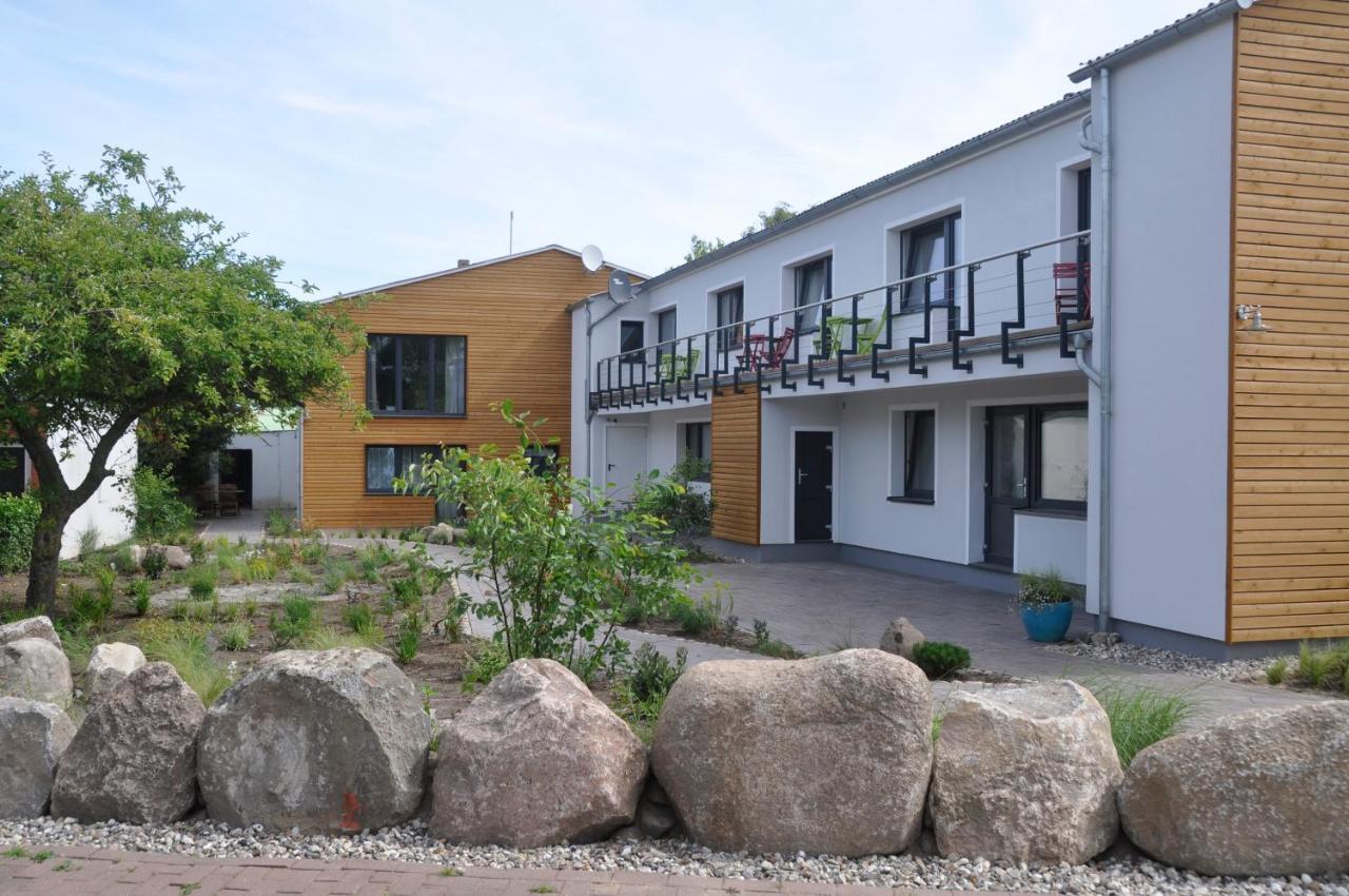 Hotel & Ferienunterkuenfte Hus Seeblick Fehmarn Exterior foto