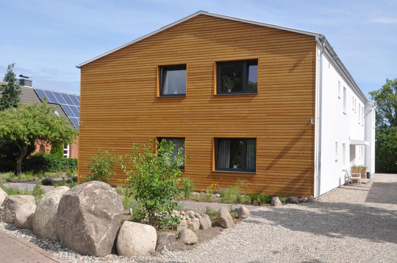 Hotel & Ferienunterkuenfte Hus Seeblick Fehmarn Exterior foto